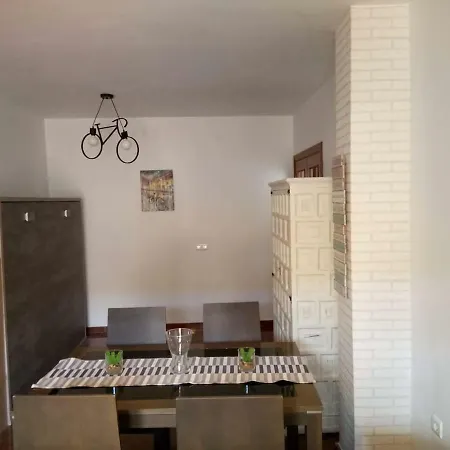 Piso Actual Estilo Industrial